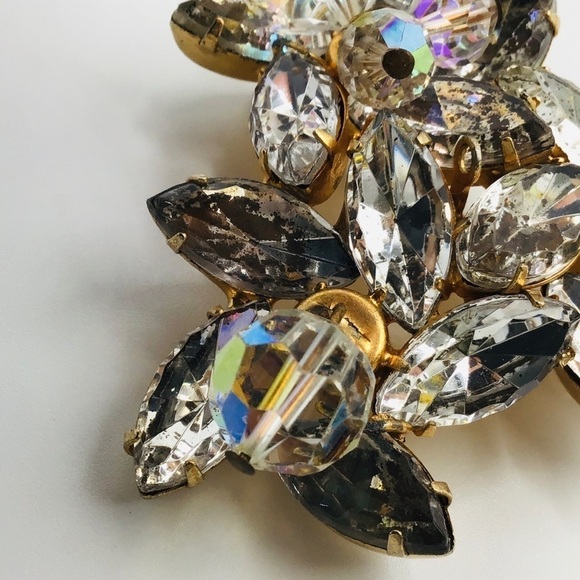 VINTAGE Brooch AB Clear Faceted Glass Rhinestones Triangle Shape Pin Beads - Picture 8 of 8